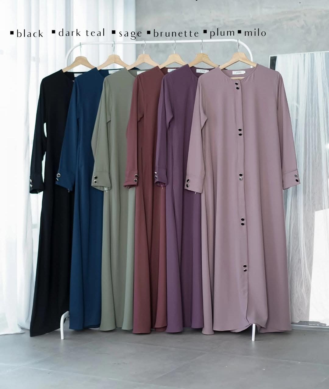 Mirha Abaya with stoller 4